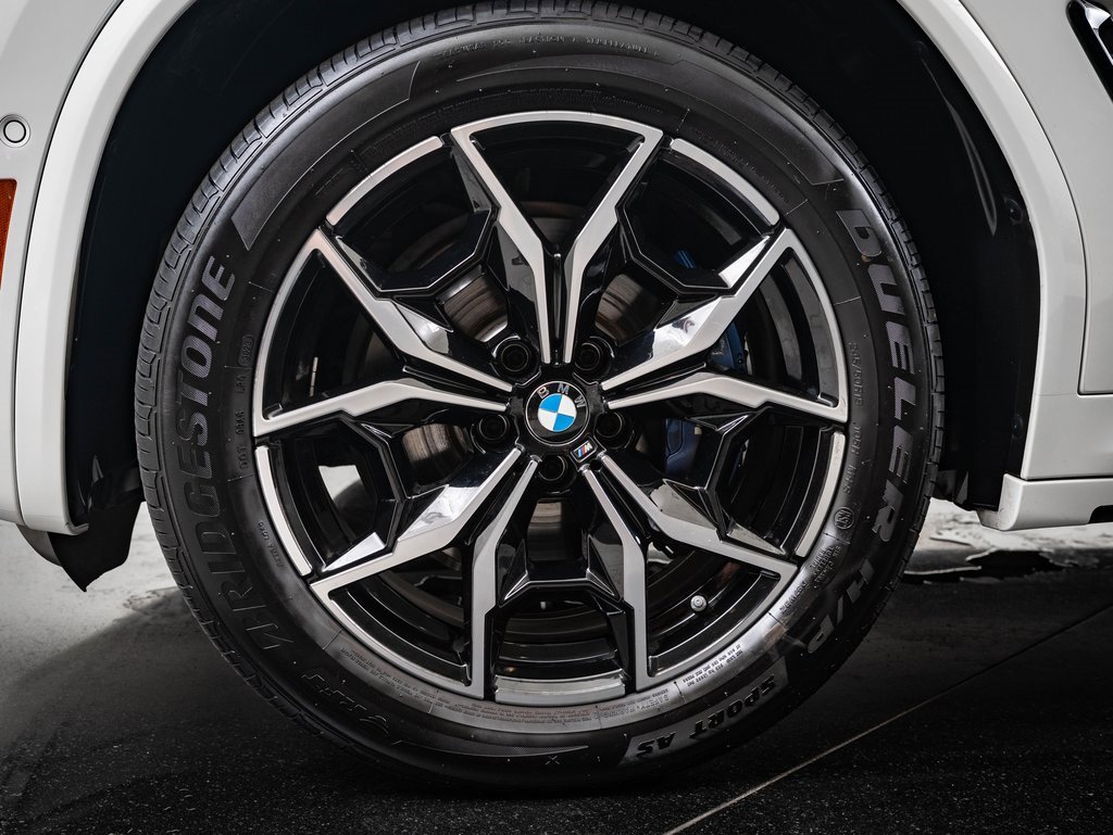 Used 2024 BMW X4 M40i w/ Premium Package image 13