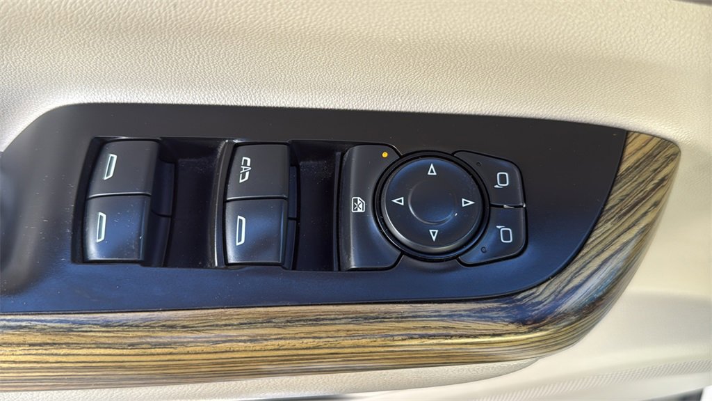 Used 2017 GMC Acadia Denali w/ Technology Package image 19