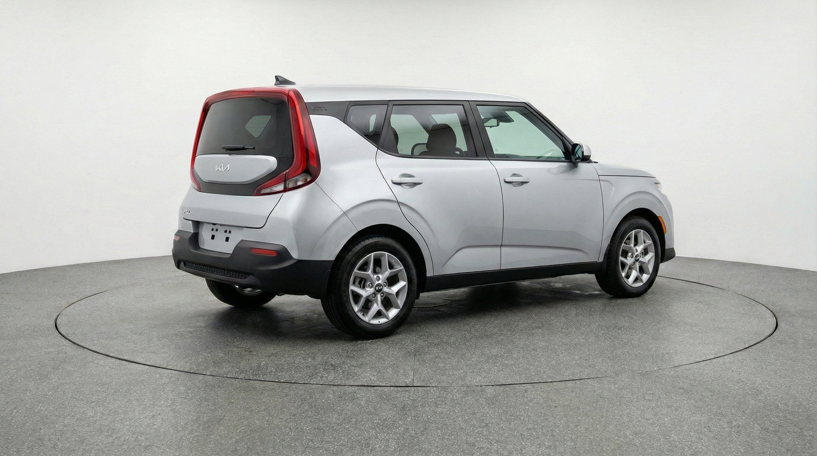 Used 2025 Kia Soul LX w/ LX Technology Package FWD image 9