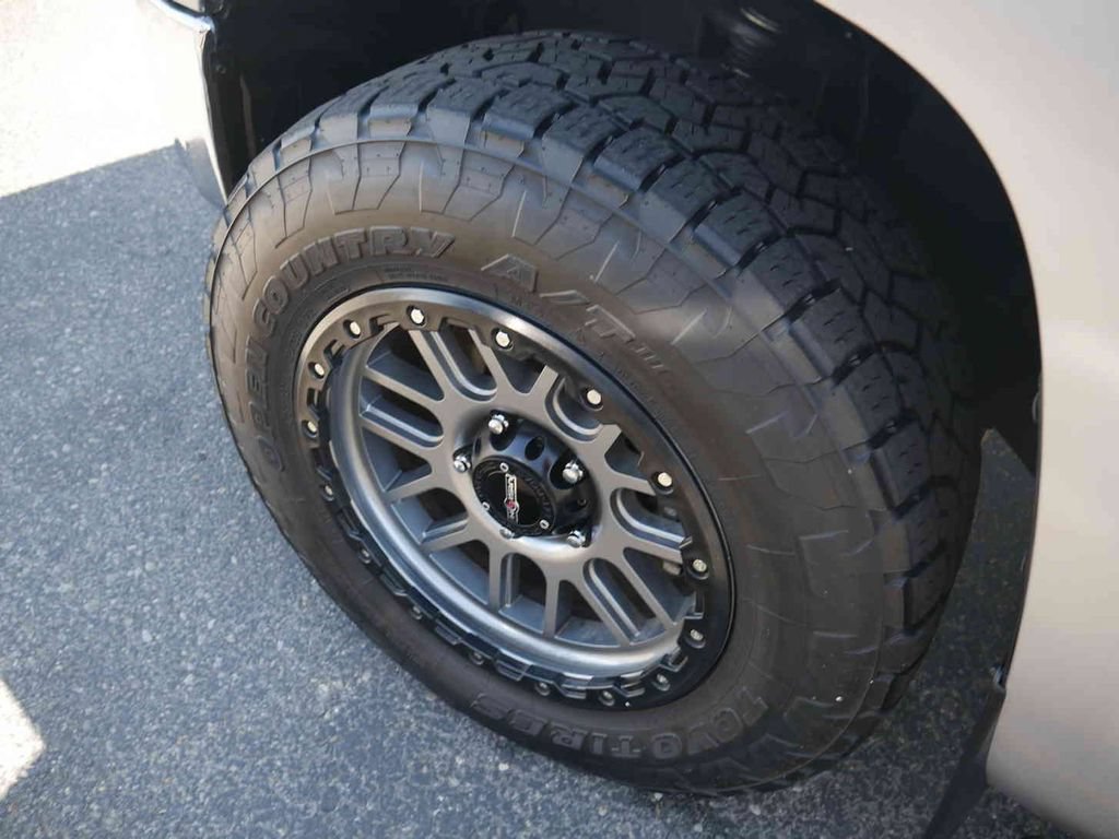 Used 2018 Toyota Tundra SR5 w/ SR5 Upgrade Package RWD image 19