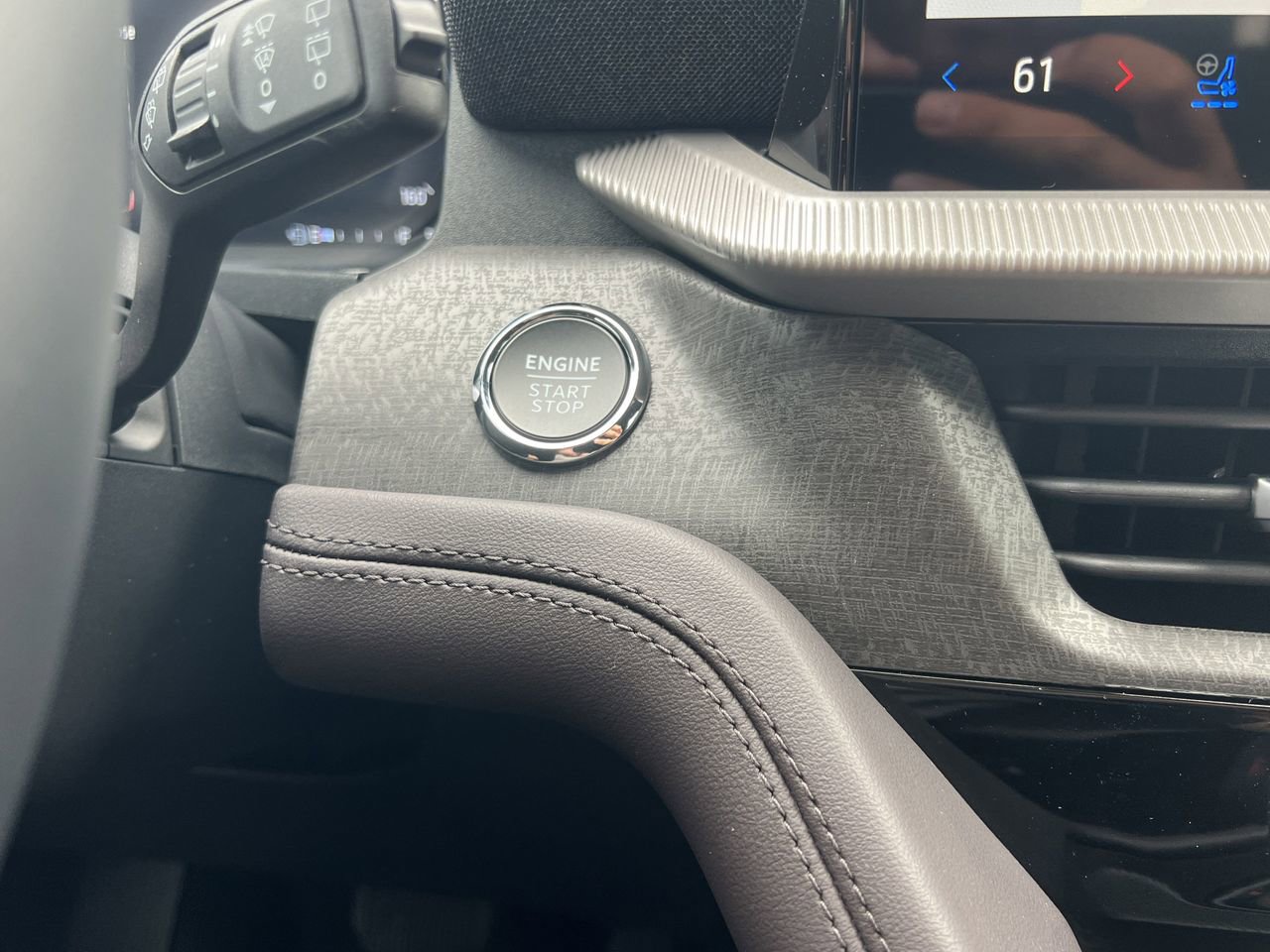 New 2026 Ford Explorer Platinum RWD image 6