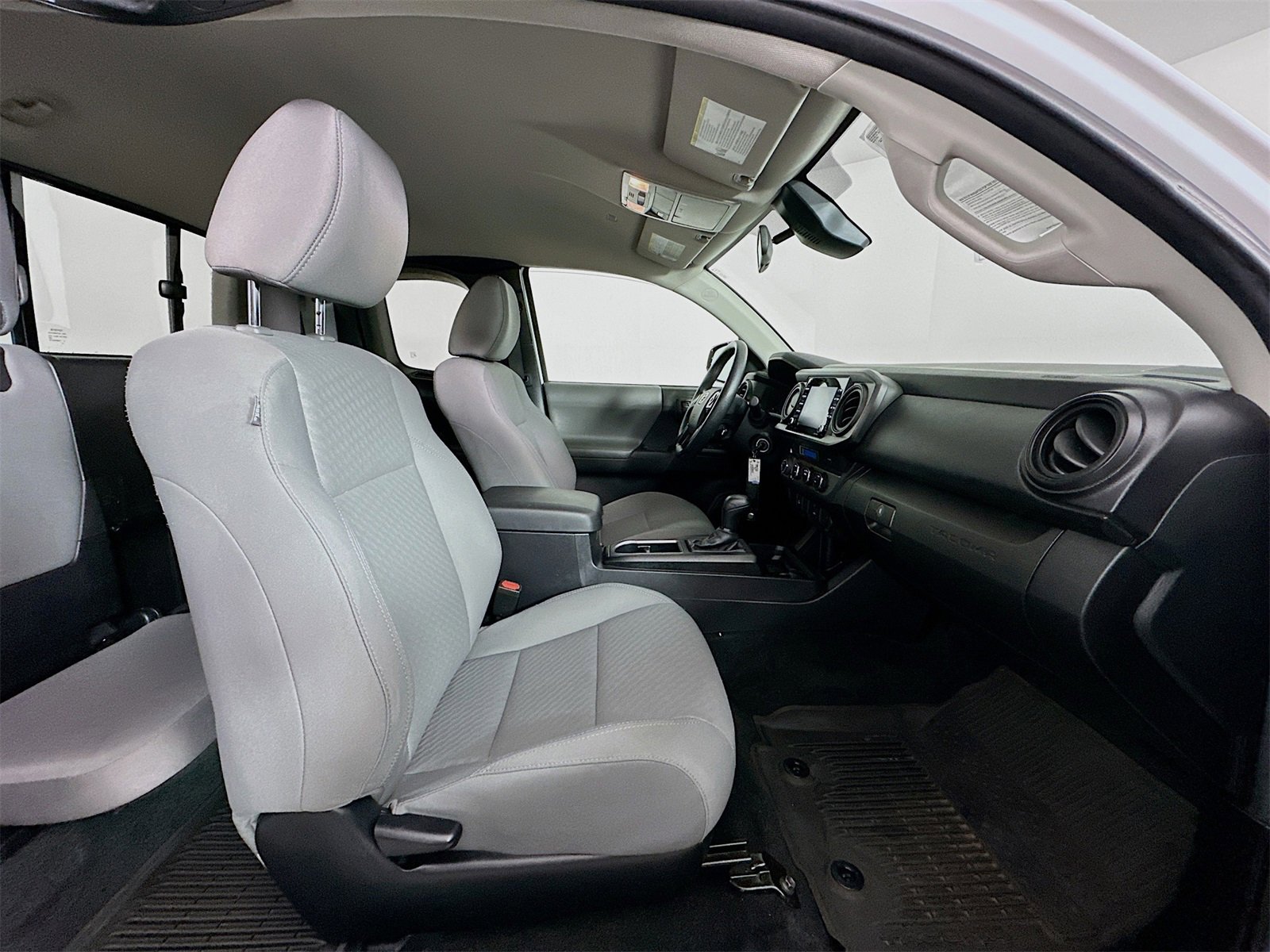 Certified 2022 Toyota Tacoma SR image 26