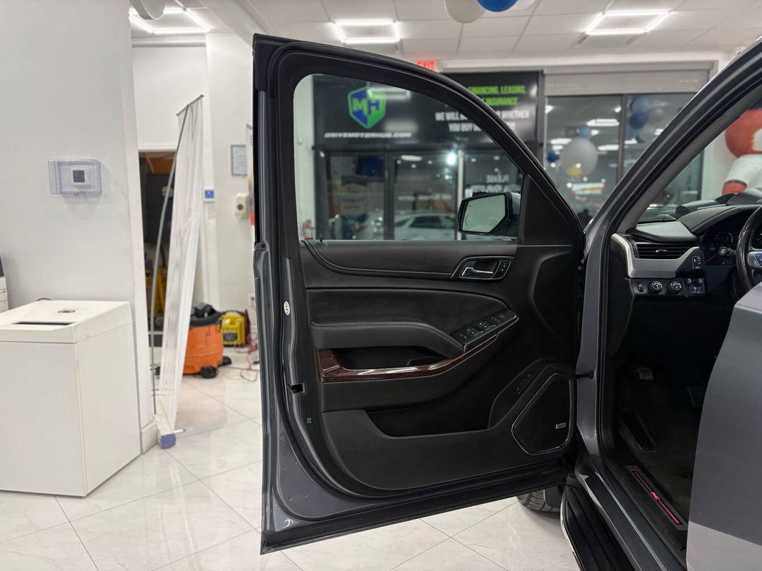 Used 2018 GMC Yukon SLT w/ Premium Edition image 40