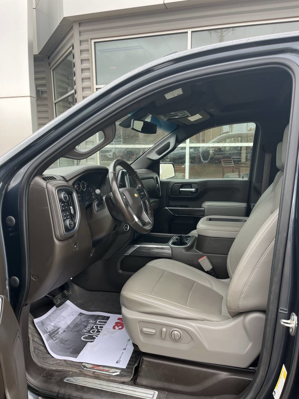 Used 2021 Chevrolet Silverado 1500 LTZ image 8