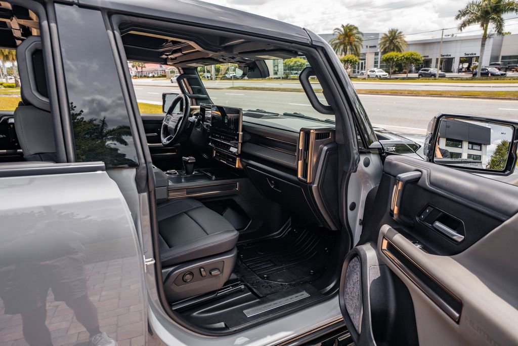 Used 2025 GMC Hummer EV 3X AWD/4WD image 35