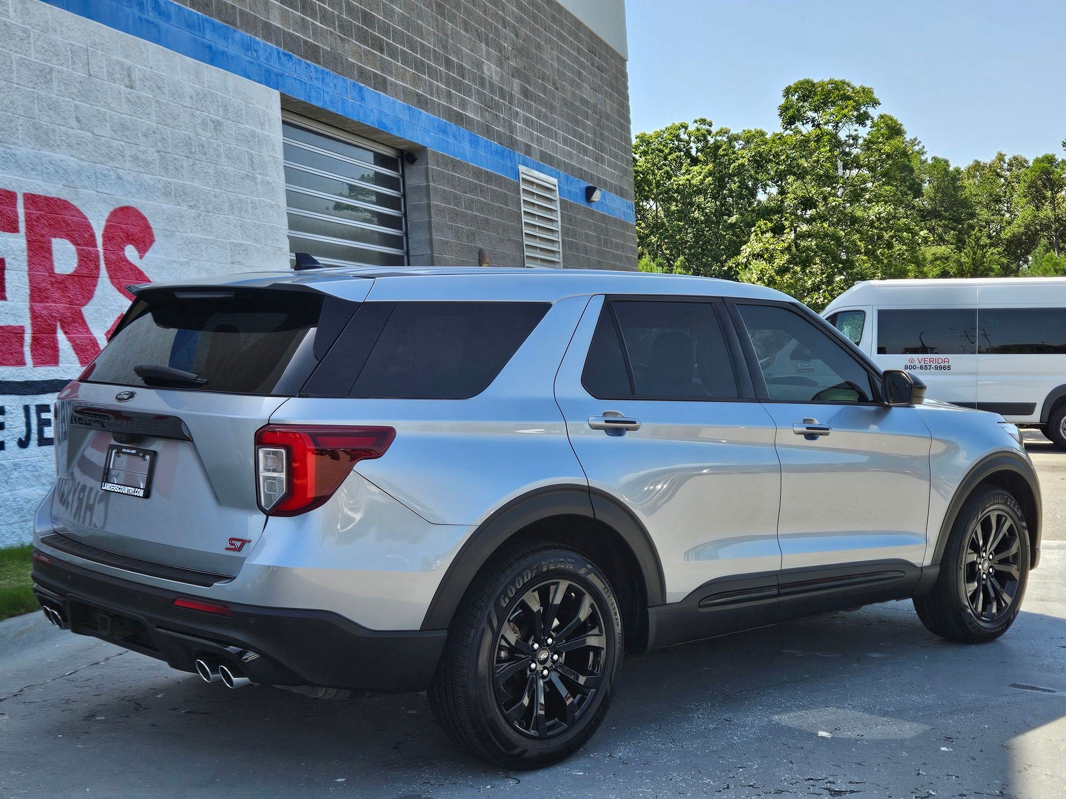 Used 2022 Ford Explorer ST AWD/4WD image 7