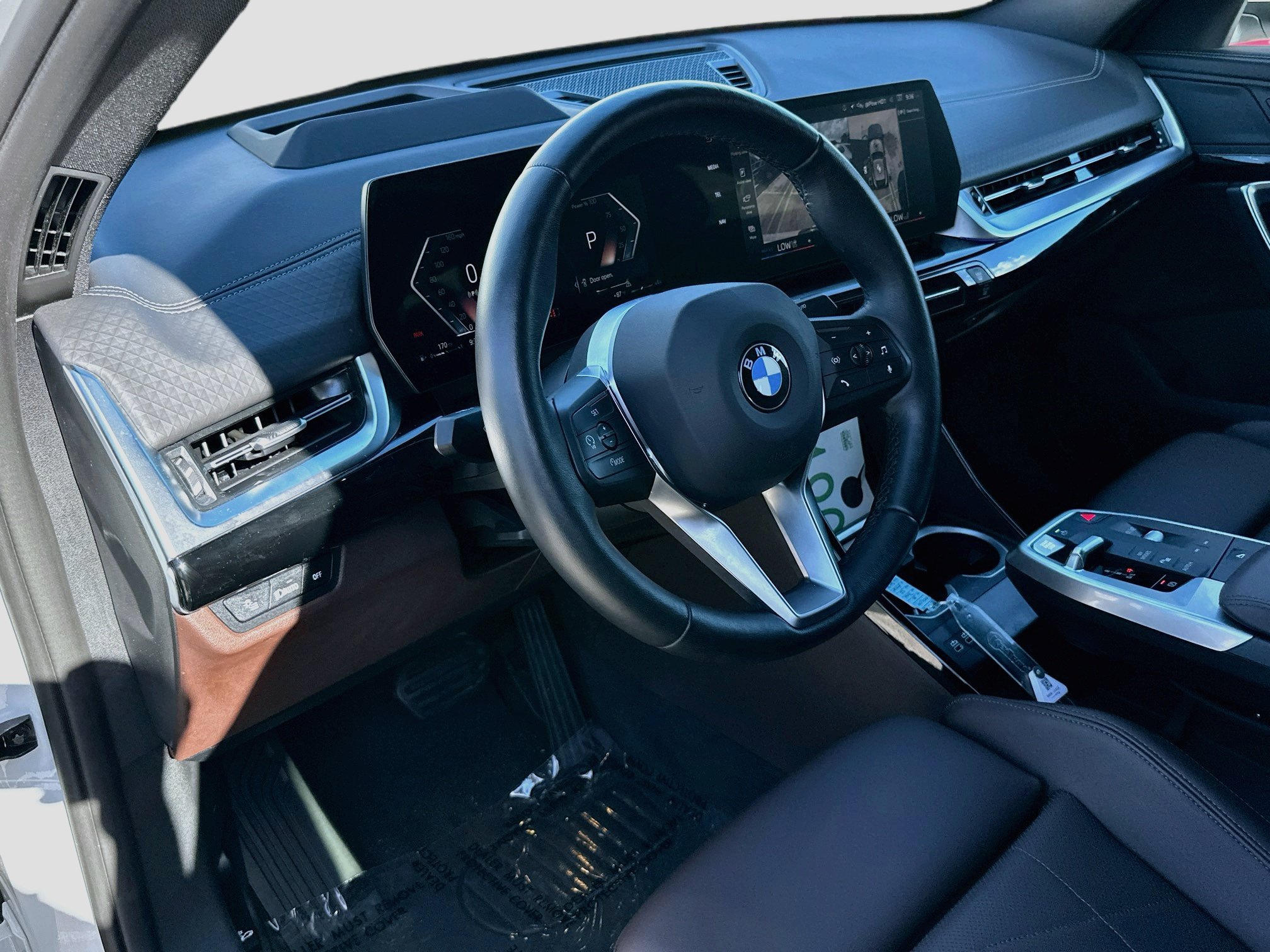 Certified 2025 BMW X2 xDrive28i AWD/4WD image 9