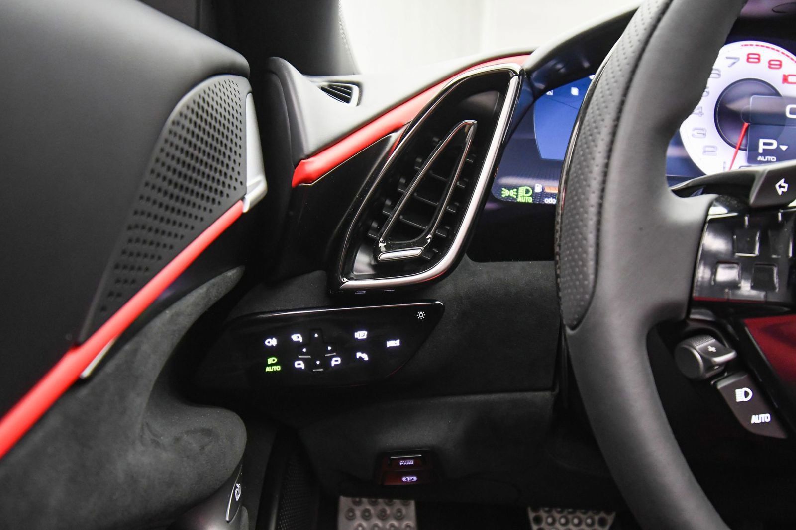 Certified 2025 Ferrari Roma Spider image 40