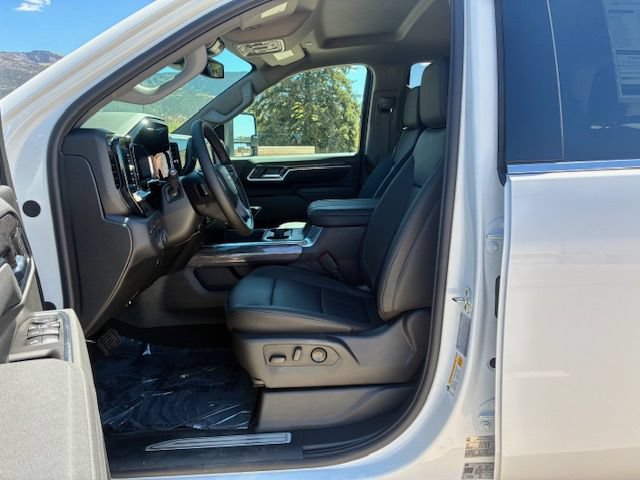 New 2026 Chevrolet Silverado 3500 LTZ w/ LTZ Convenience Package AWD/4WD image 11