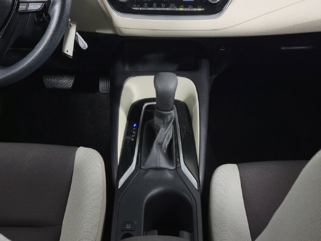 Used 2025 Toyota Corolla LE FWD image 24