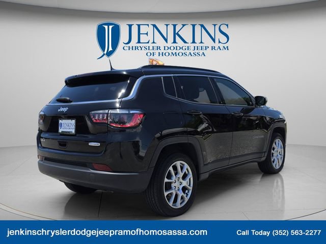 Certified 2023 Jeep Compass Latitude AWD/4WD image 5