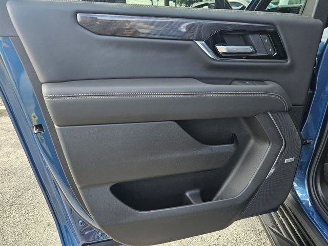 New 2026 GMC Yukon XL Elevation w/ Elevation Premium Package AWD/4WD image 24