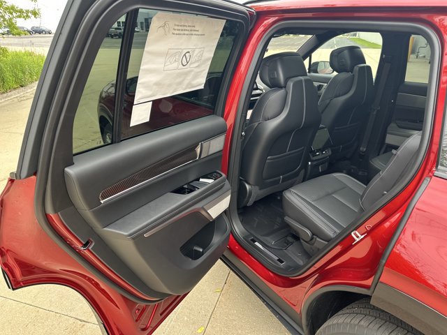 New 2026 Cadillac Vistiq Sport w/ LPO, Floor Liner Package image 26