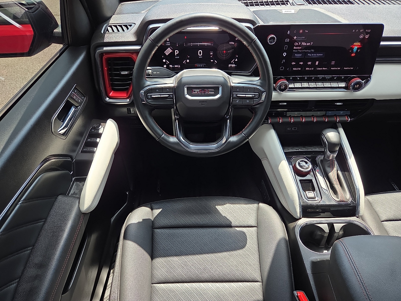 Used 2023 GMC Canyon AT4X w/ Edition 1 AWD/4WD image 11