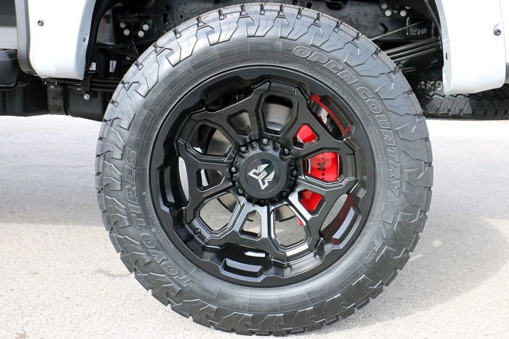 New 2026 Ford F250 XLT w/ XLT Premium Package image 10