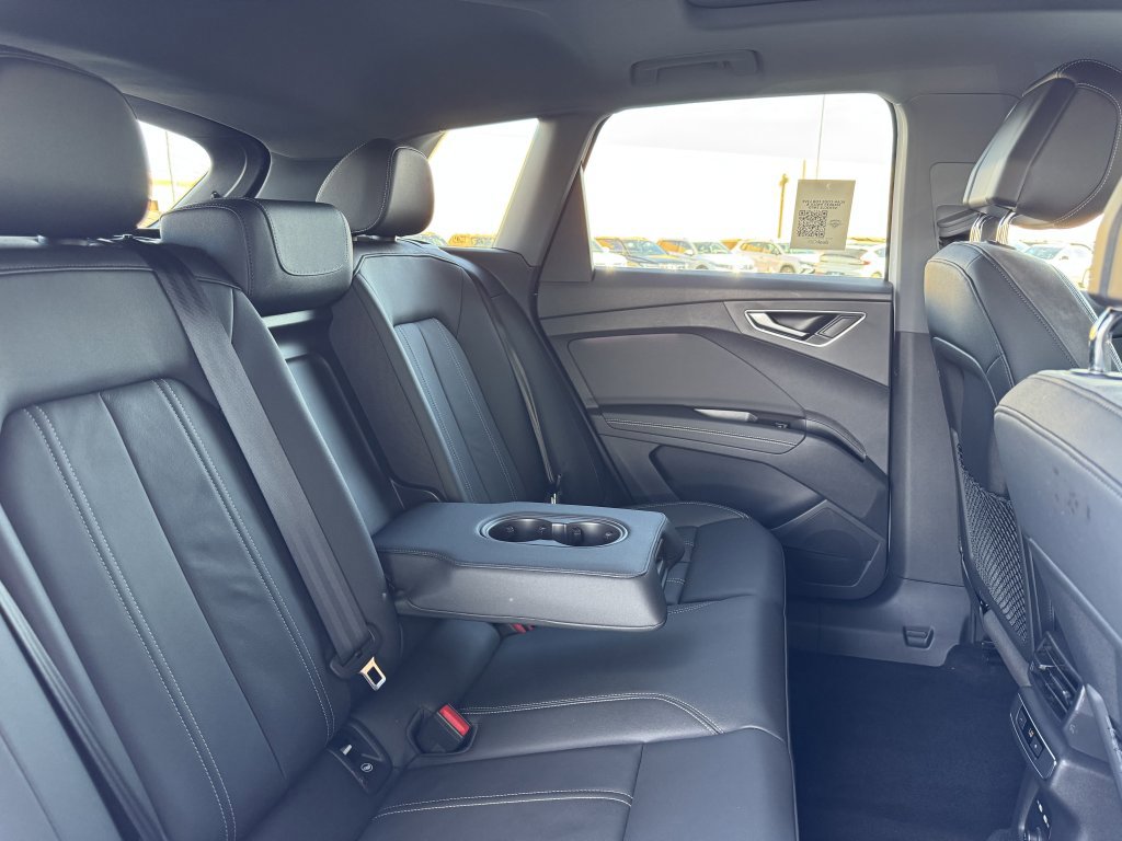 Used 2022 Audi Q4 e-tron Premium Plus w/ Premium Plus image 43