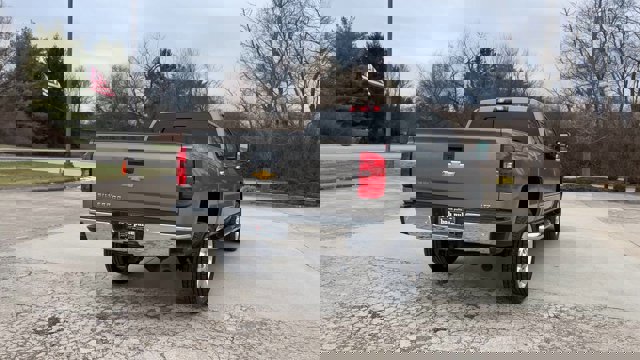 Used 2017 Chevrolet Silverado 2500 LTZ w/ Vortec Plus Package image 8