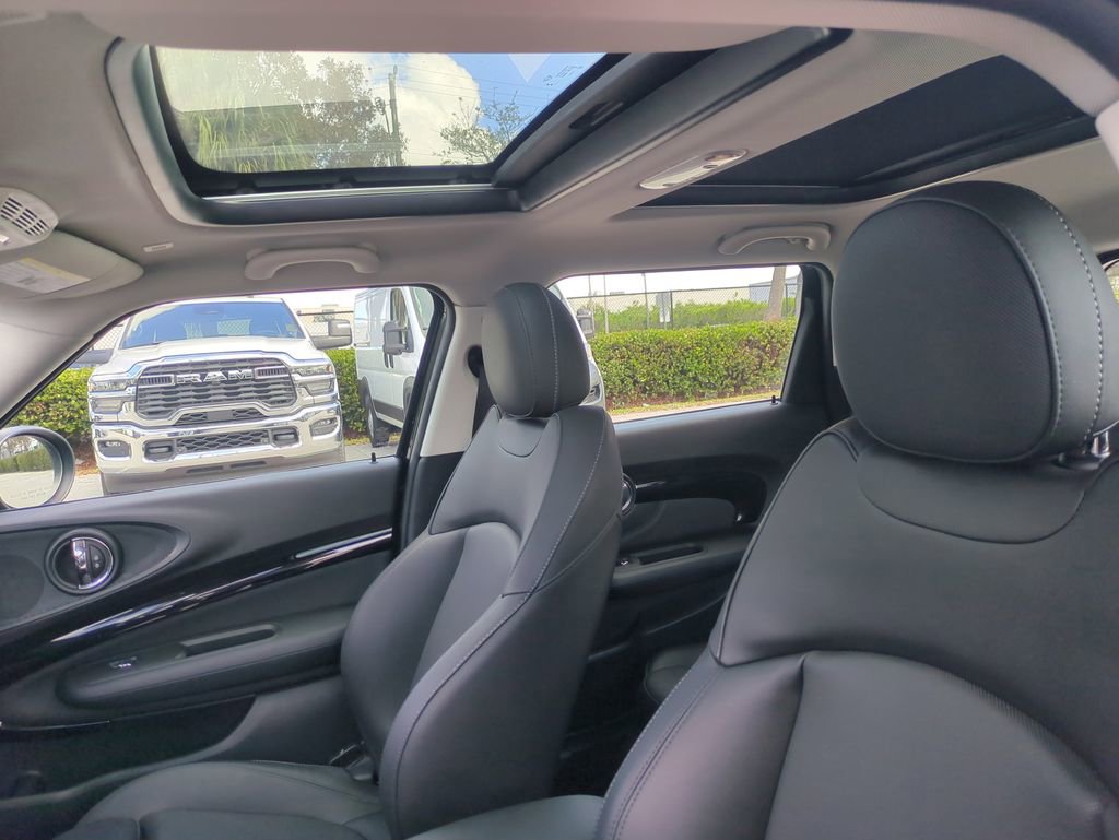 Used 2024 MINI Cooper Clubman S image 22