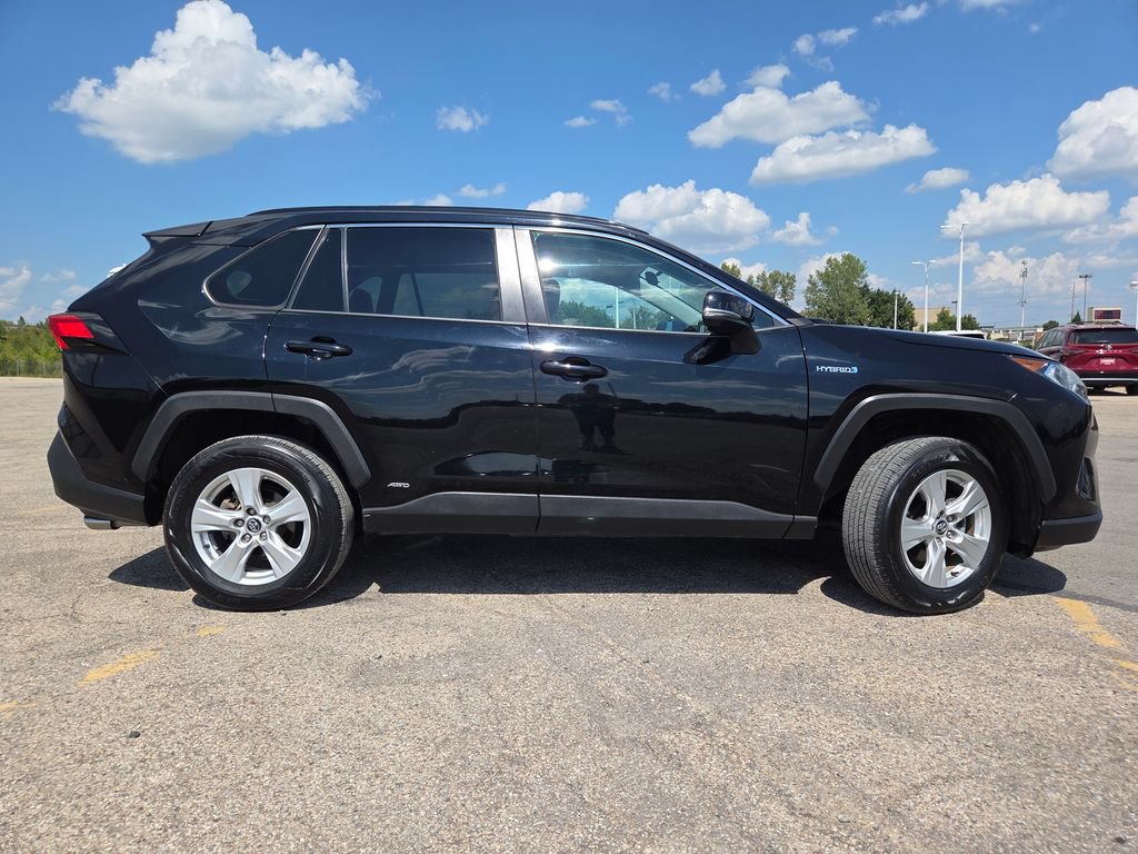 Used 2020 Toyota RAV4 XLE w/ Convenience Package AWD/4WD image 23