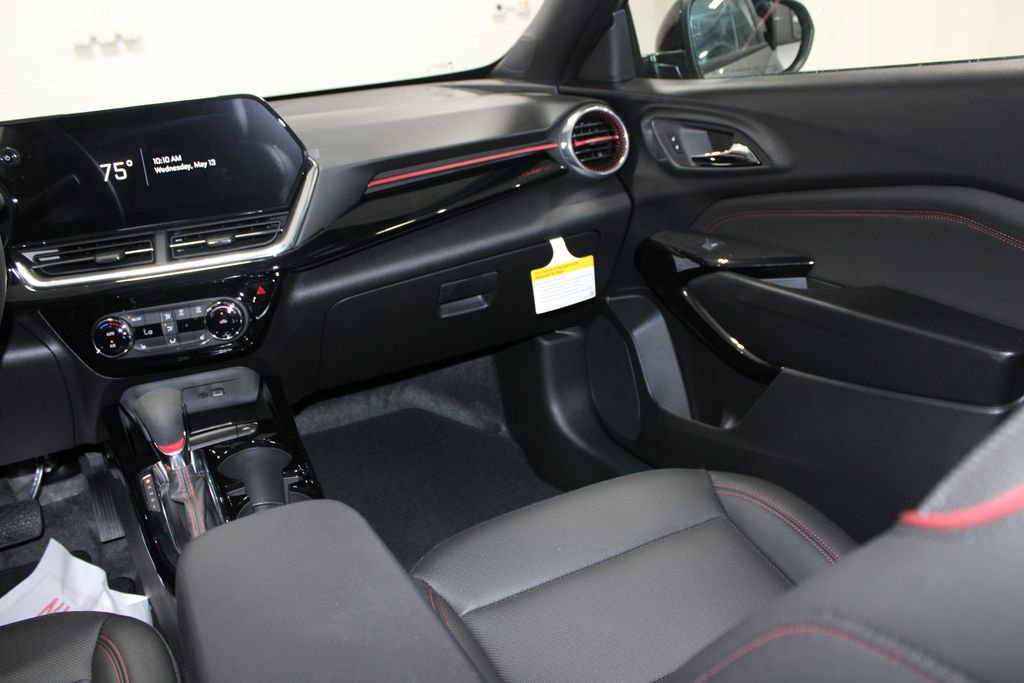 New 2026 Chevrolet Trax RS w/ Driver Confidence Package FWD image 29