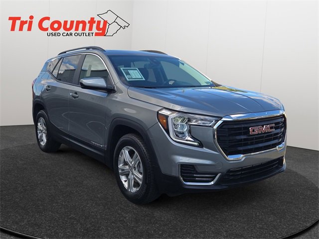 Used 2024 GMC Terrain SLE w/ Driver Convenience Package image 1