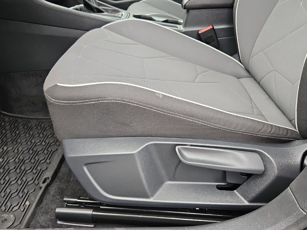 Used 2025 Volkswagen Jetta Sport FWD image 20