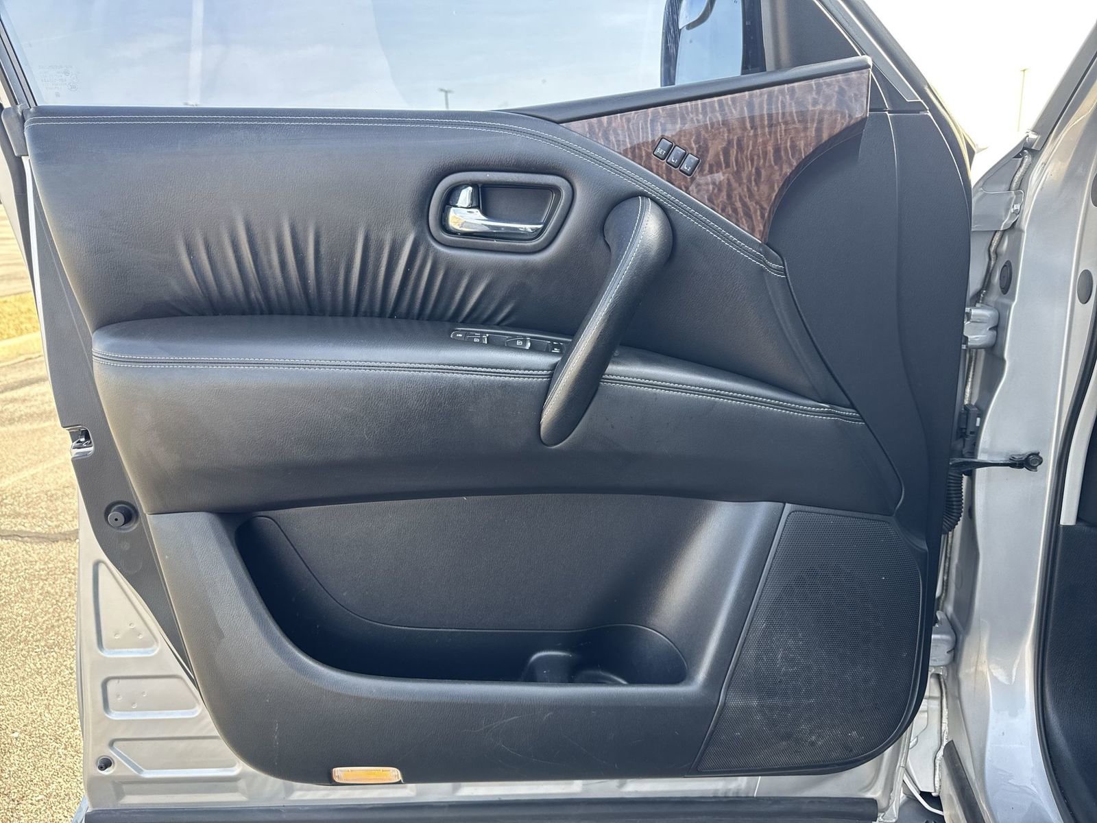 Used 2017 Nissan Armada SL w/ Moonroof Package image 27