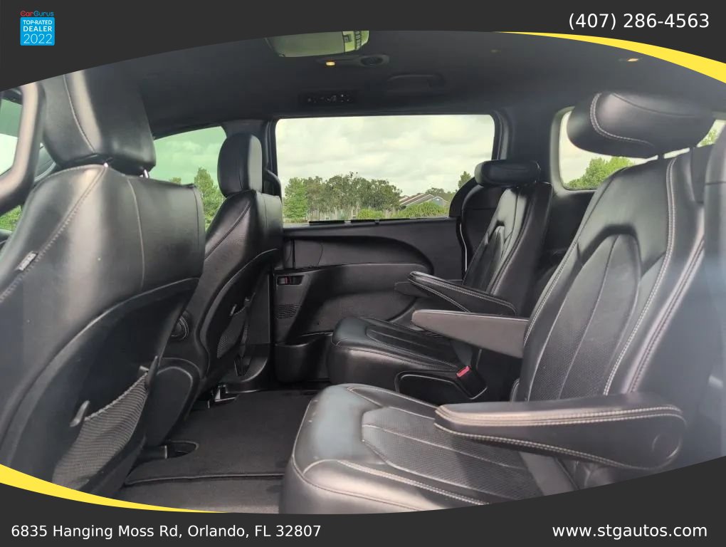 Used 2020 Chrysler Pacifica Touring-L w/ S Appearance Package FWD image 15