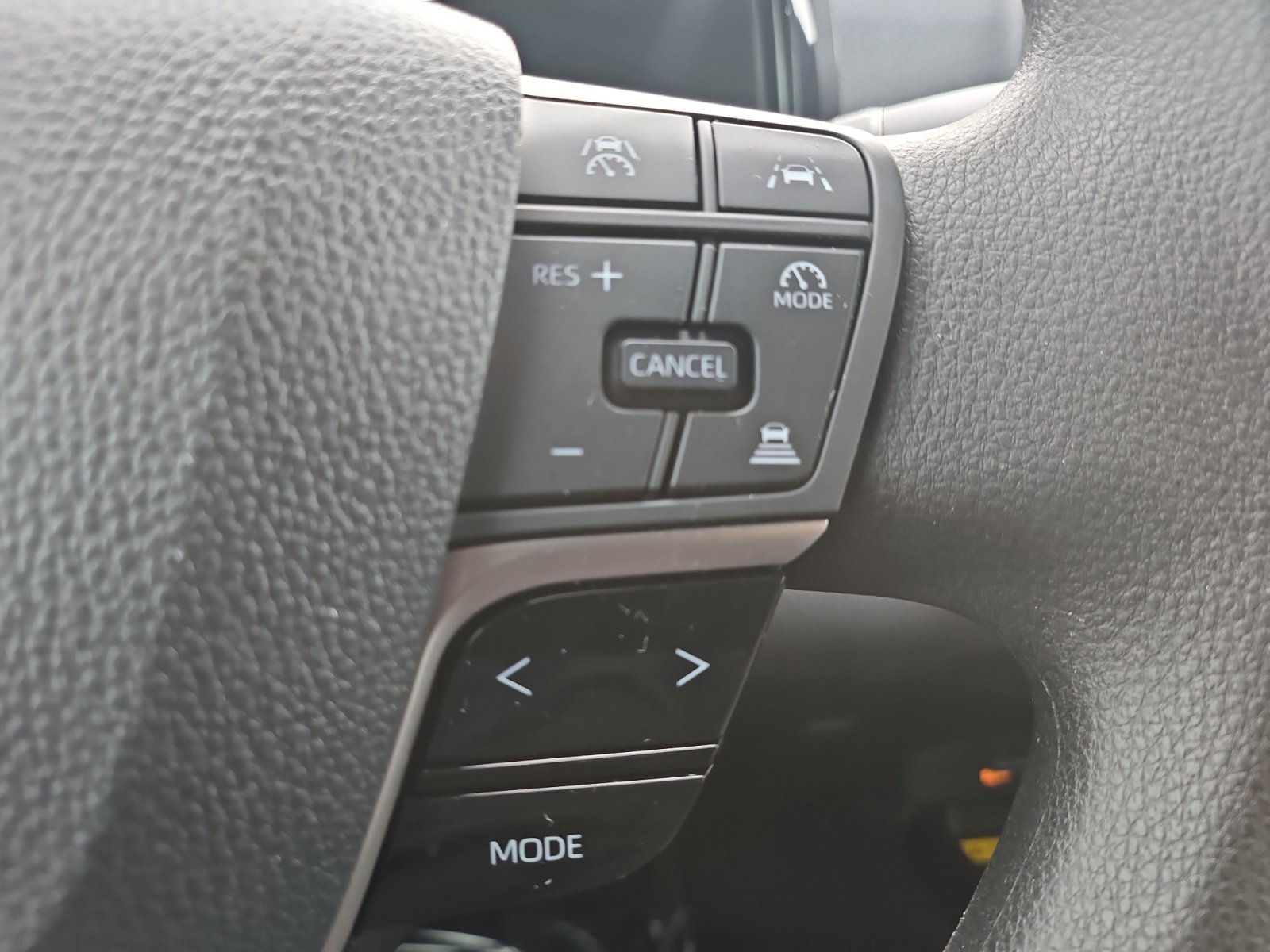 Used 2026 Toyota Camry LE FWD image 29