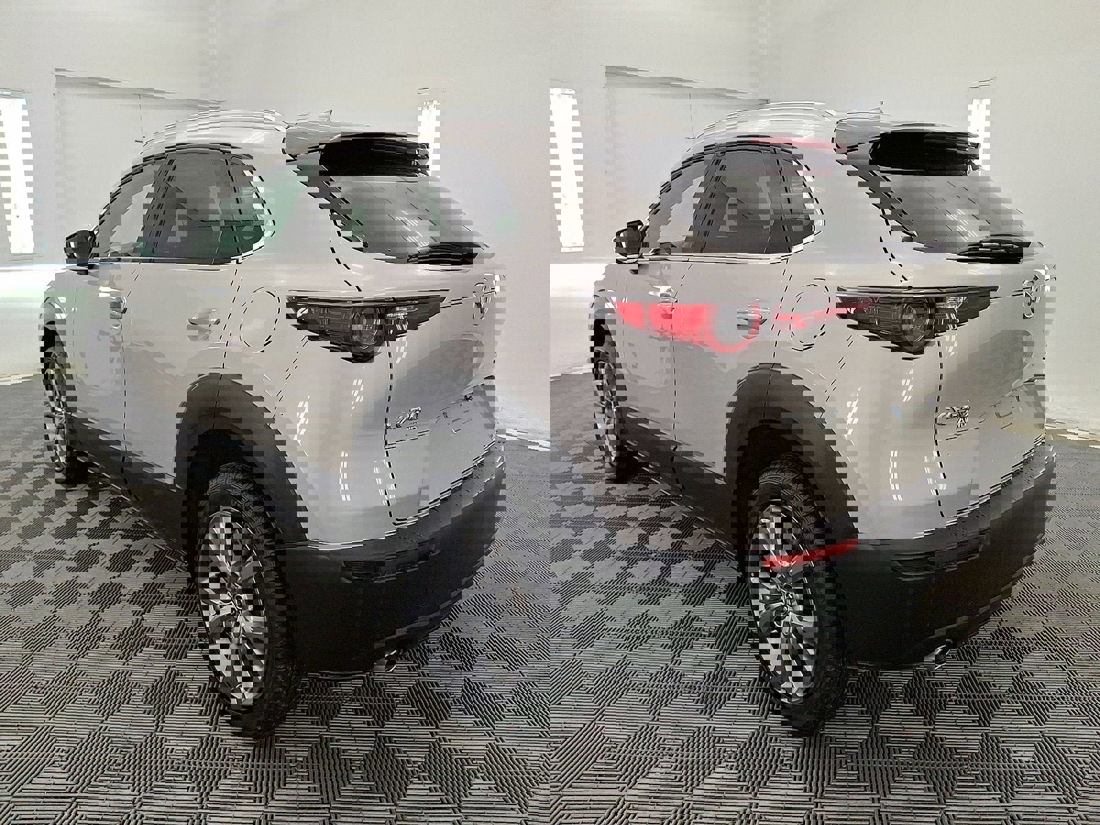 Used 2024 MAZDA CX-30 AWD 2.5 S w/ Premium Package image 22