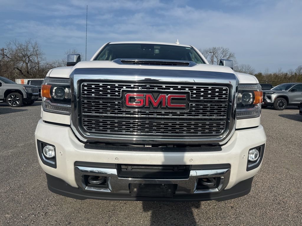 Used 2019 GMC Sierra 2500 Denali w/ Duramax Plus Package image 3