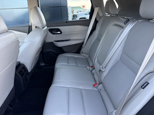 Certified 2023 Nissan Rogue SV w/ SV Premium B Package image 6