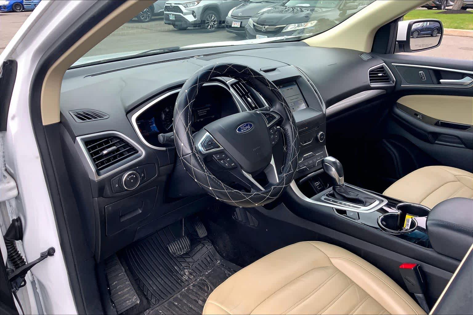Used 2017 Ford Edge SEL w/ Equipment Group 201A image 18