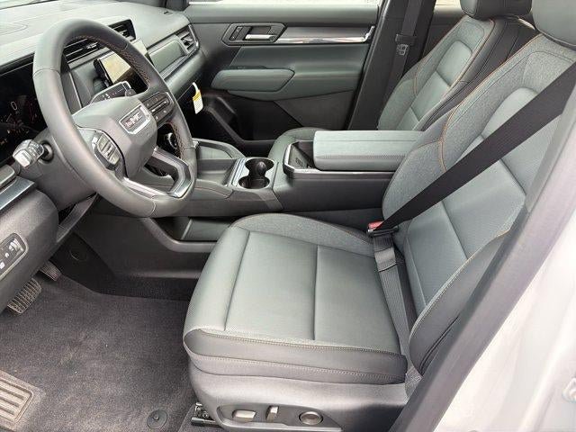 New 2027 GMC Terrain AT4 w/ Convenience Package III AWD/4WD image 10