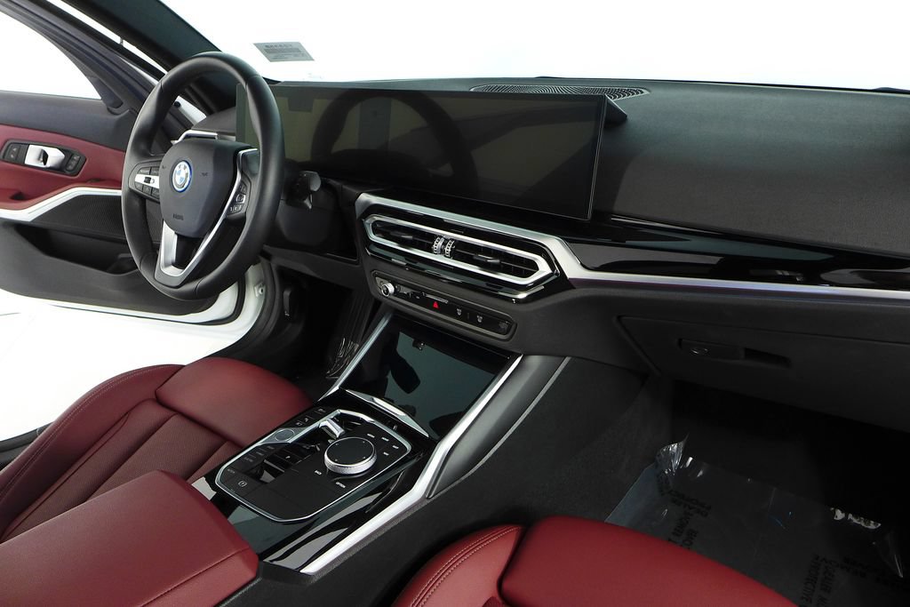 Used 2024 BMW 330e w/ Convenience Package RWD image 13