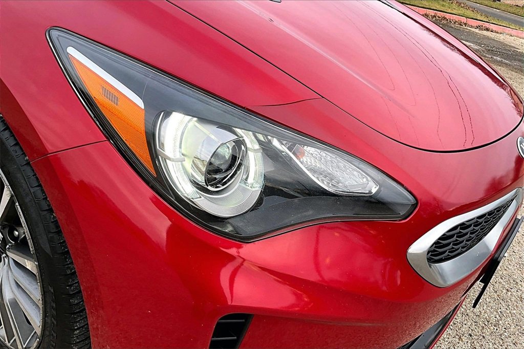 Certified 2019 Kia Stinger image 31