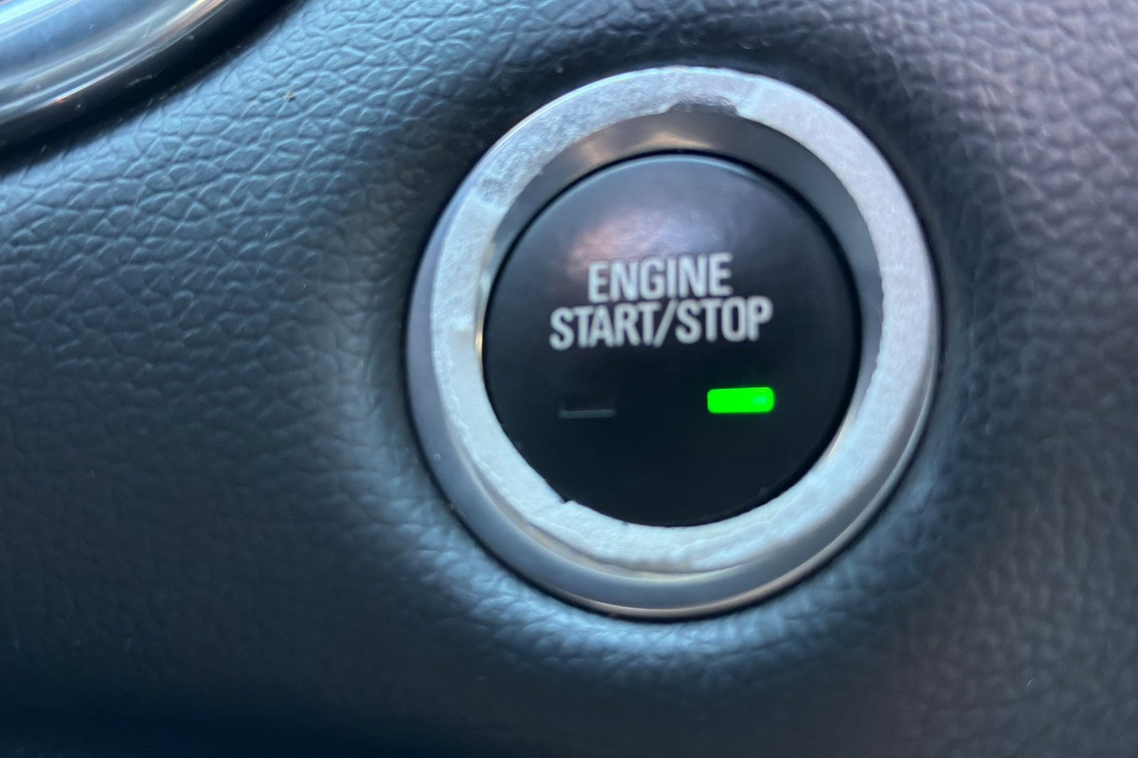 Used 2018 Chevrolet Malibu LT w/ Leather Package image 30