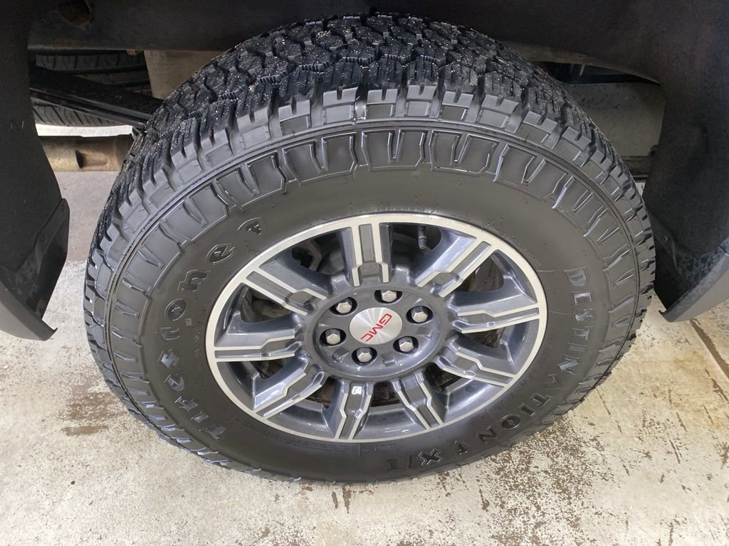 Used 2024 GMC Sierra 1500 AT4 w/ AT4 Premium Package image 17