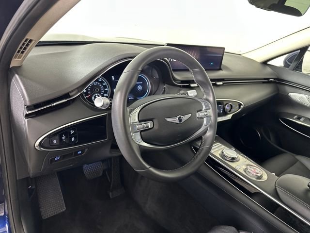 Used 2025 Genesis GV70 2.5T image 13