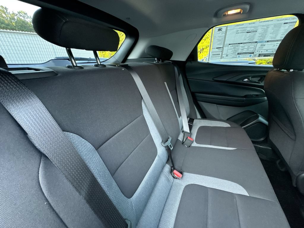 New 2026 Chevrolet TrailBlazer LT w/ LT Cold Weather Package FWD image 29