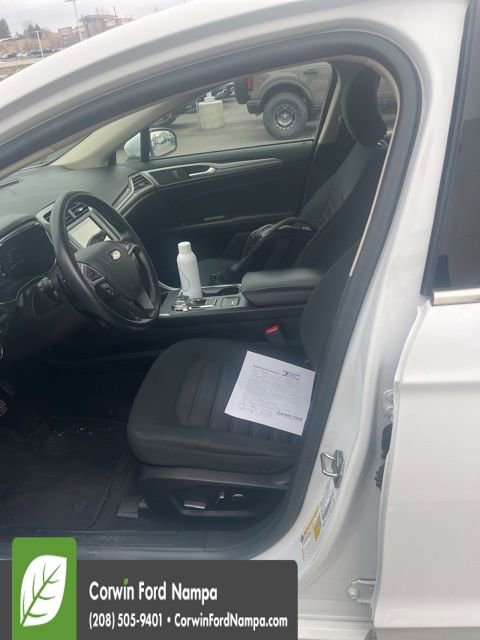 Used 2019 Ford Fusion SE image 10