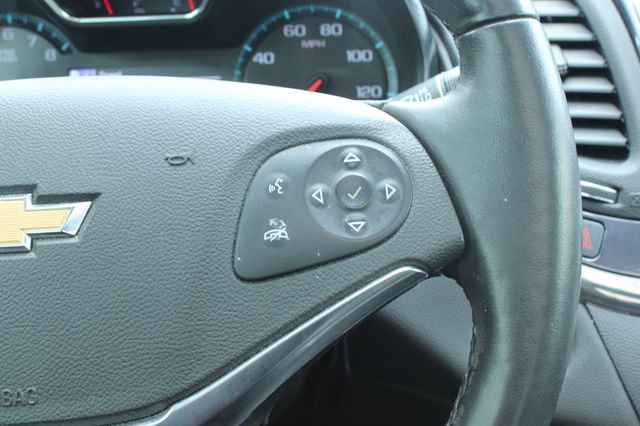 Used 2016 Chevrolet Impala LTZ w/ Enhanced Convenience Package FWD image 32