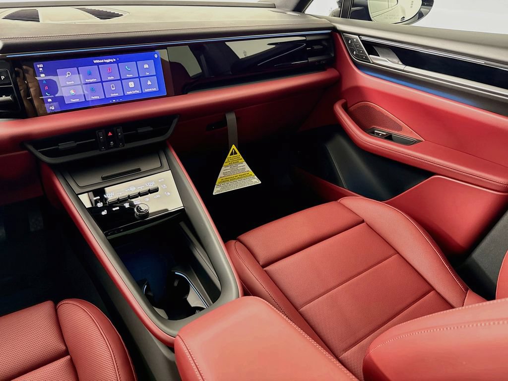 New 2026 Porsche Macan Electric RWD image 25