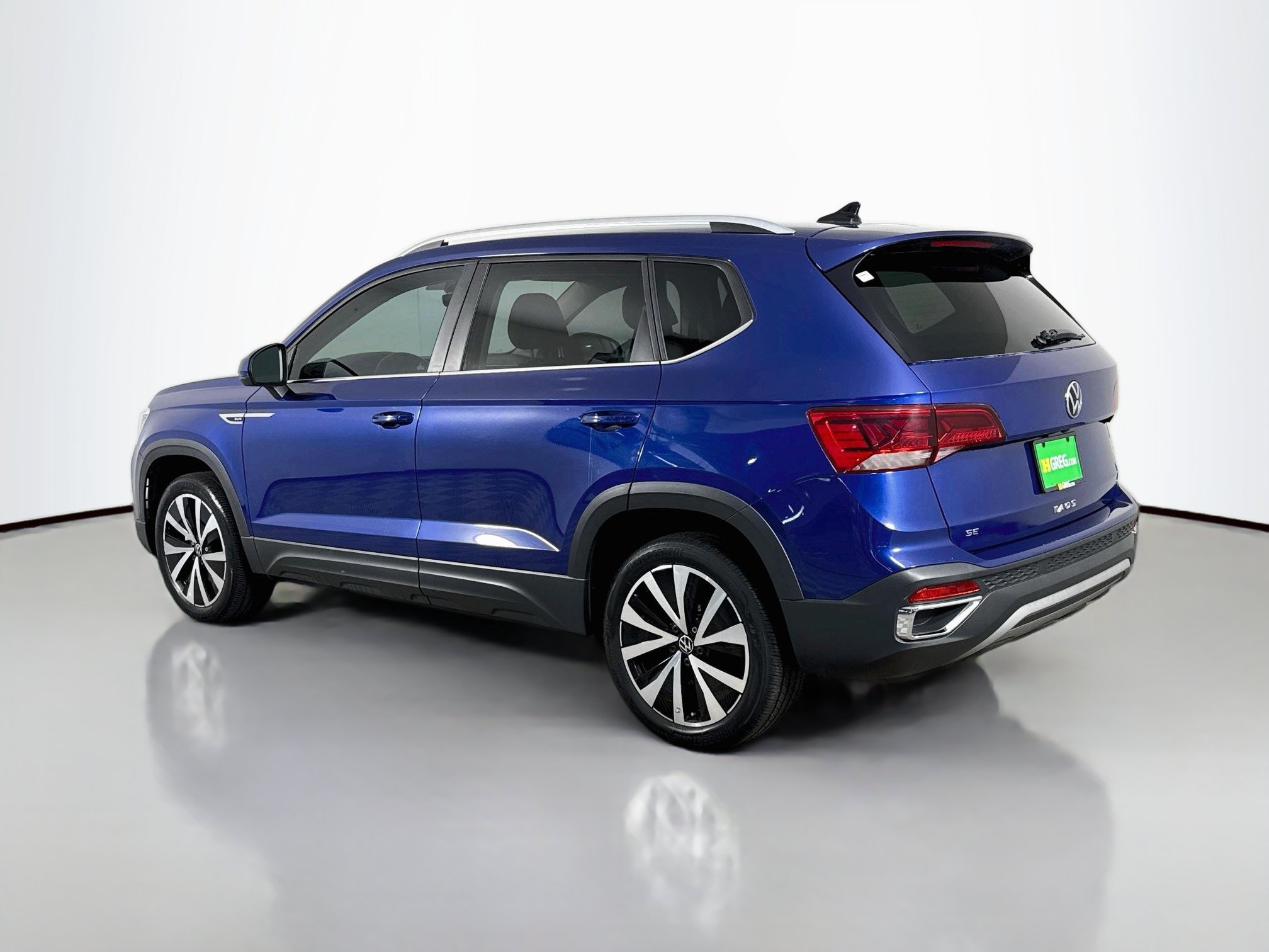 Used 2023 Volkswagen Taos SE FWD image 7