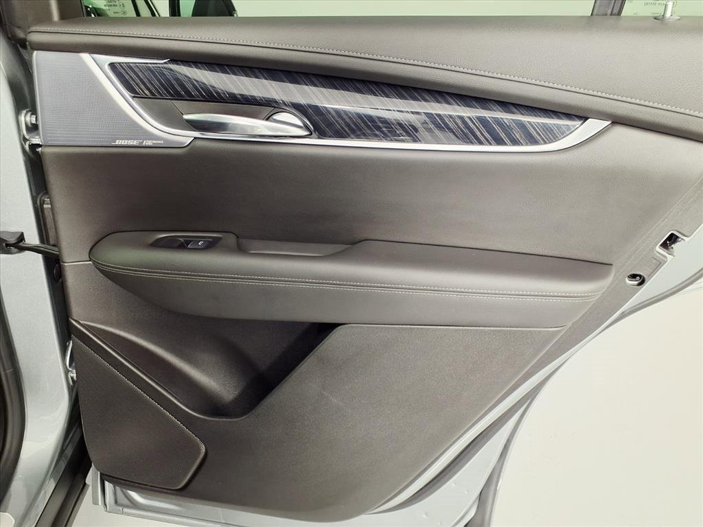 Certified 2025 Cadillac XT6 Premium Luxury image 22