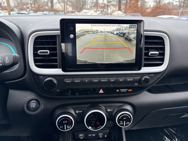 Certified 2025 Hyundai Venue Limited image 20
