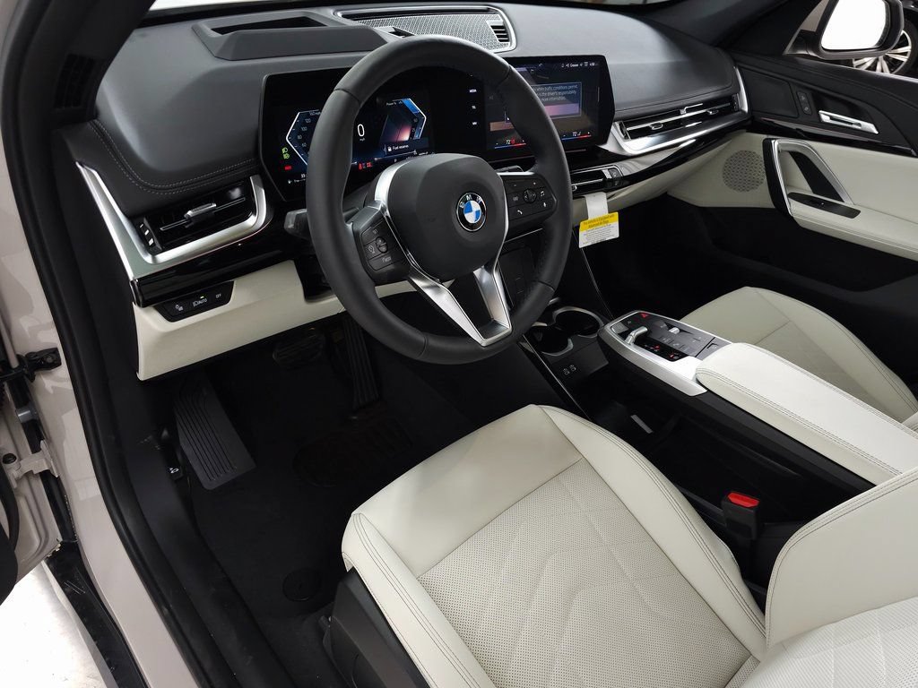 Used 2026 BMW X1 xDrive28i w/ Technology Package AWD/4WD image 12