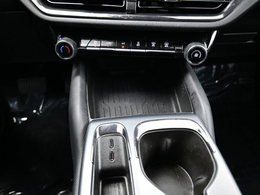 Used 2024 Chevrolet Equinox EV RS image 25