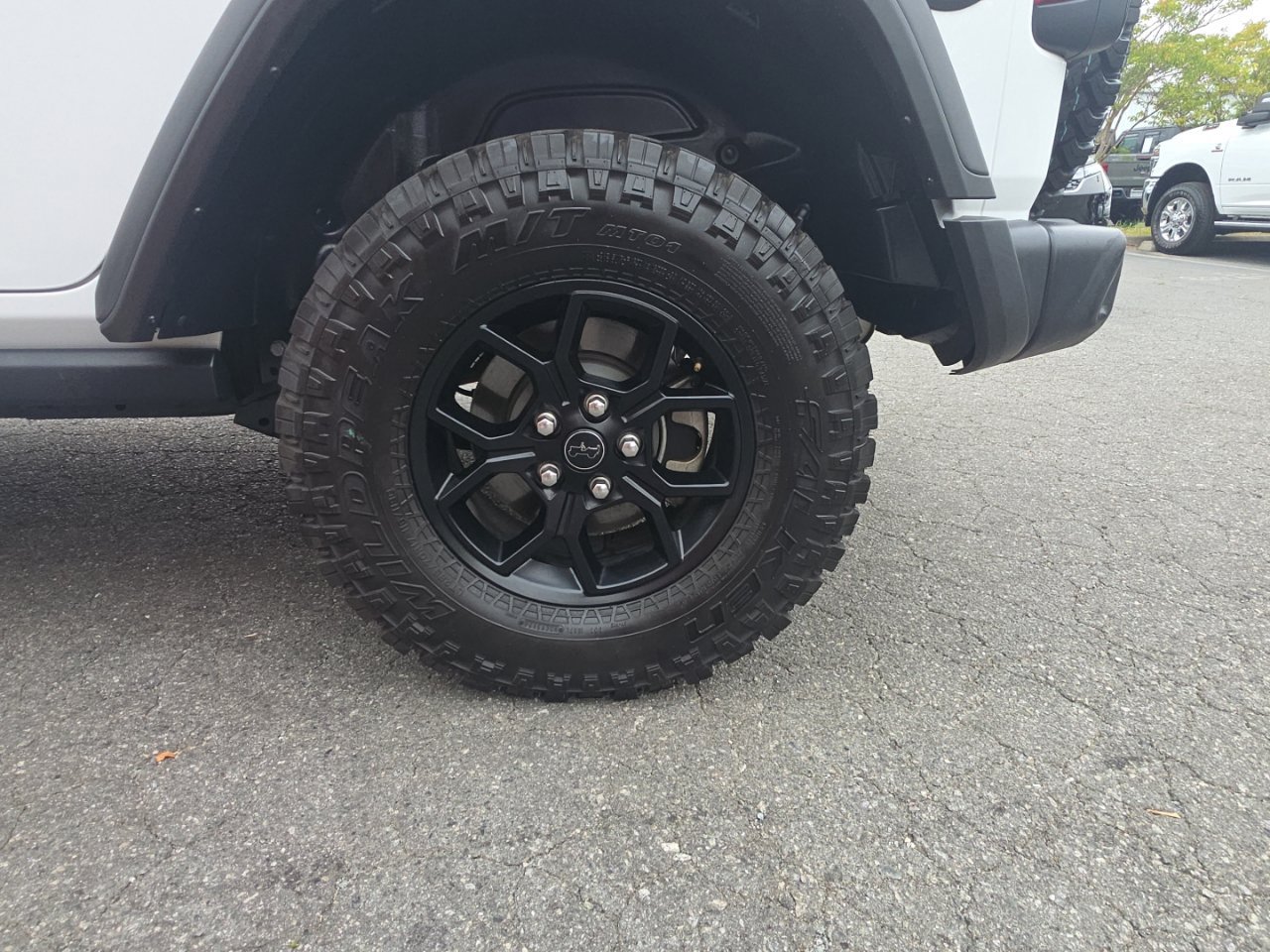 Used 2025 Jeep Wrangler Unlimited Sport AWD/4WD image 12