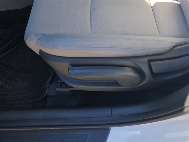 Used 2019 Hyundai Tucson SE image 12
